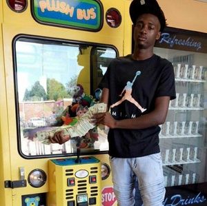 Meet your Posher, Antwan